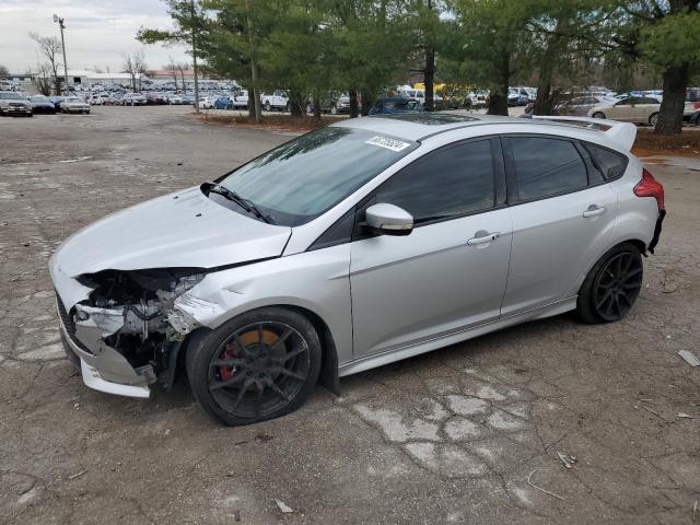 Hatchbacks FORD FOCUS 2013 Srebrny