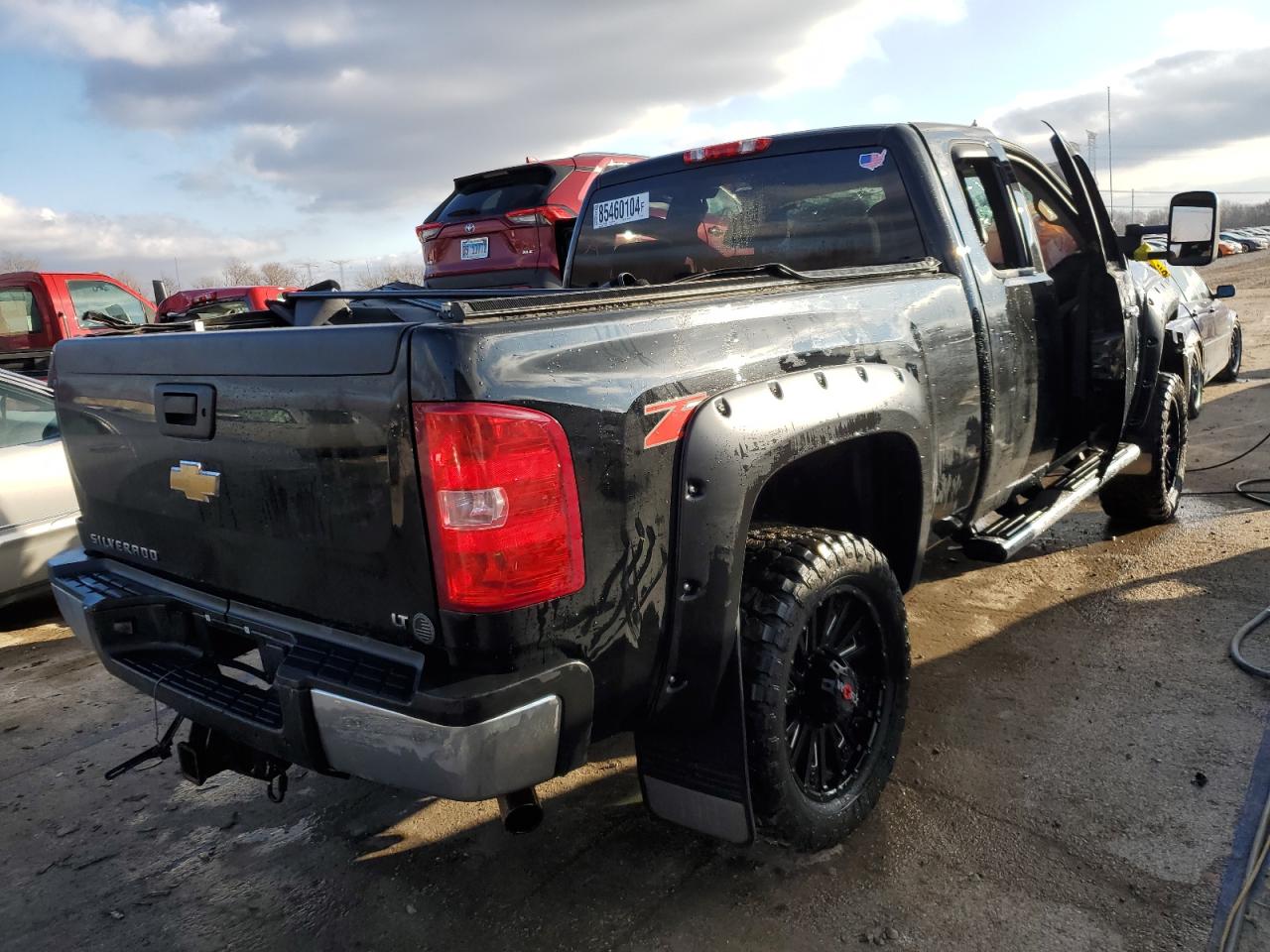 2011 Chevrolet Silverado - Image 3