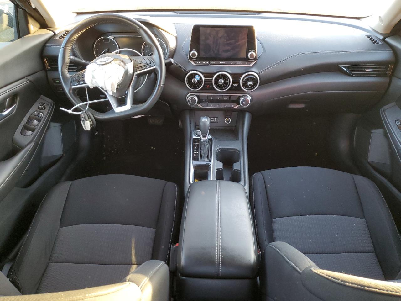 2022 Nissan Sentra - Image 8