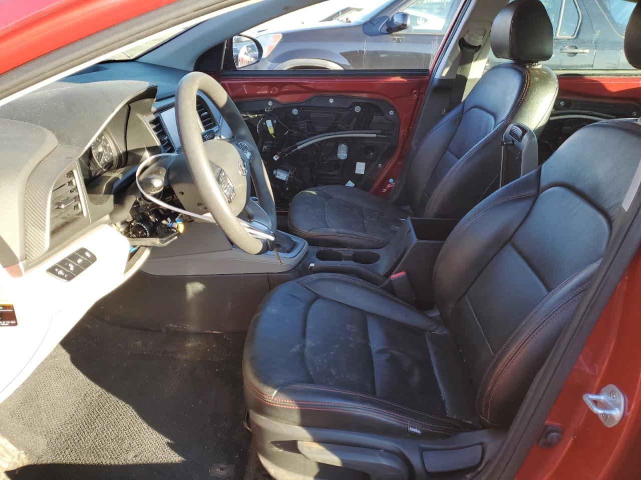 2019 Hyundai Elantra - Image 7