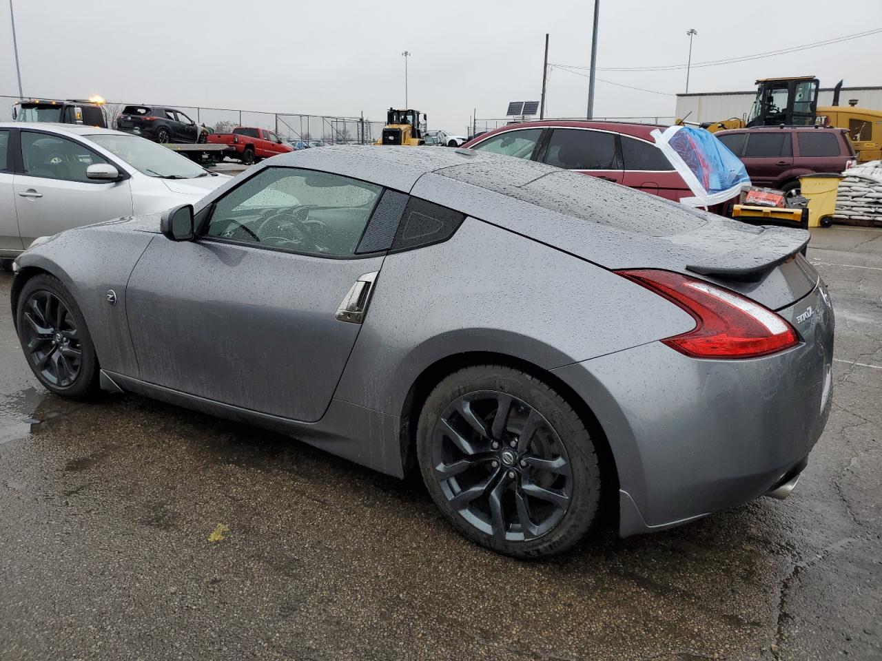 VIN JN1AZ4EH2JM572619 2018 NISSAN 370Z no.2