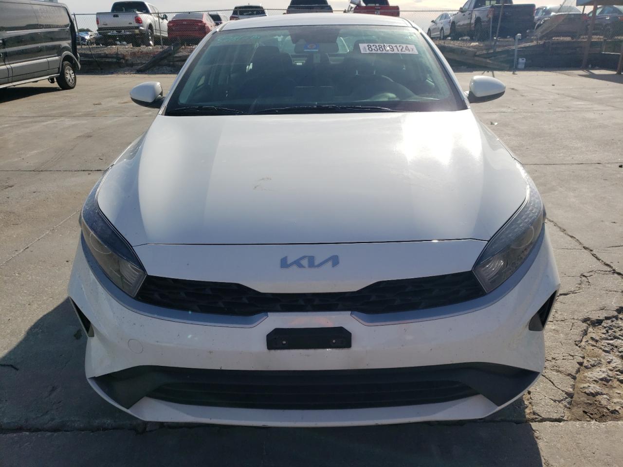2023 Kia Forte - Image 5