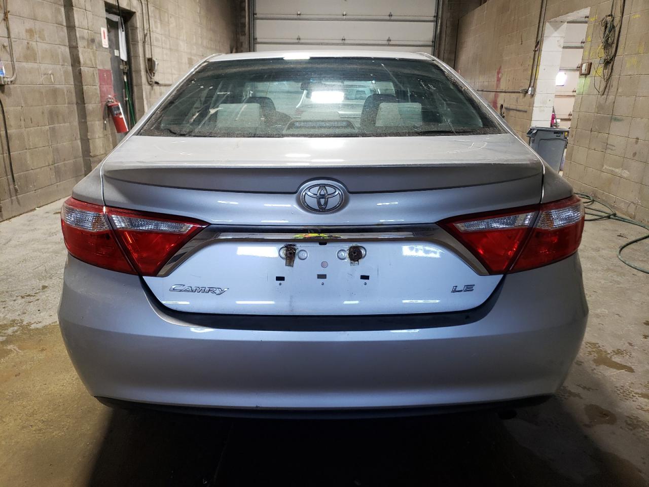 VIN 4T1BF1FK8GU595345 2016 TOYOTA CAMRY no.6