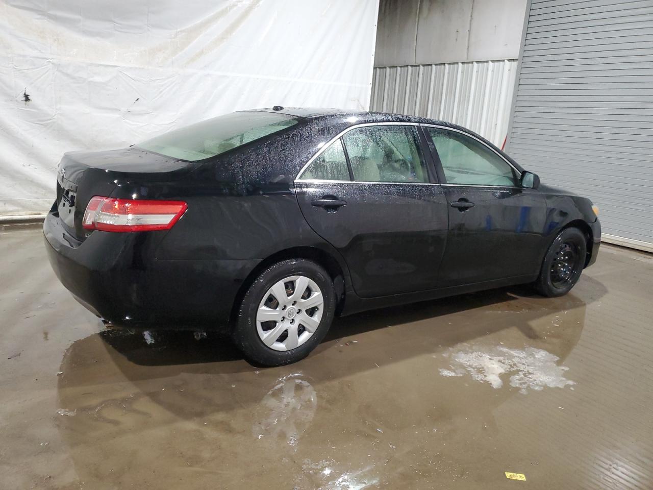 2010 Toyota Camry - Image 3