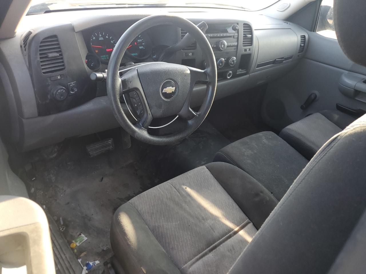 2009 Chevrolet Silverado - Image 8