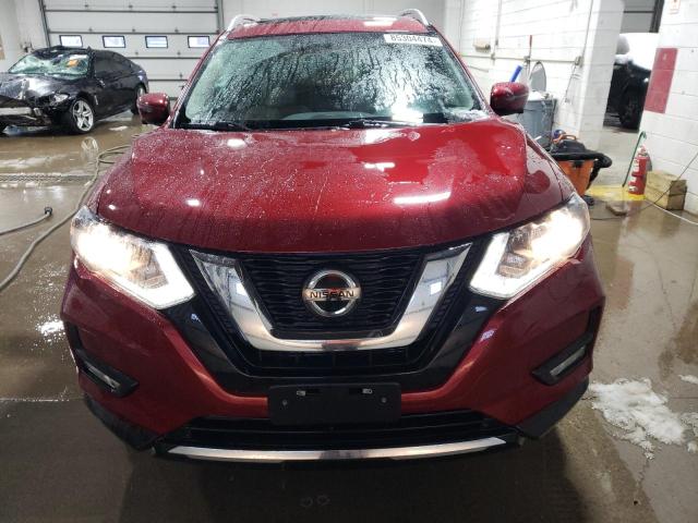  NISSAN ROGUE 2018 Czerwony