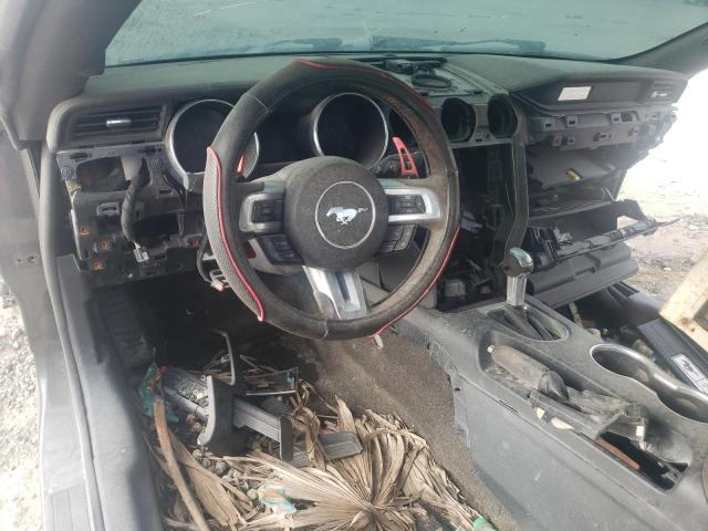 Coupet FORD MUSTANG 2015 Szary