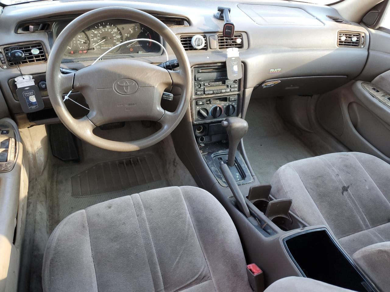 1998 Toyota Camry - Image 8