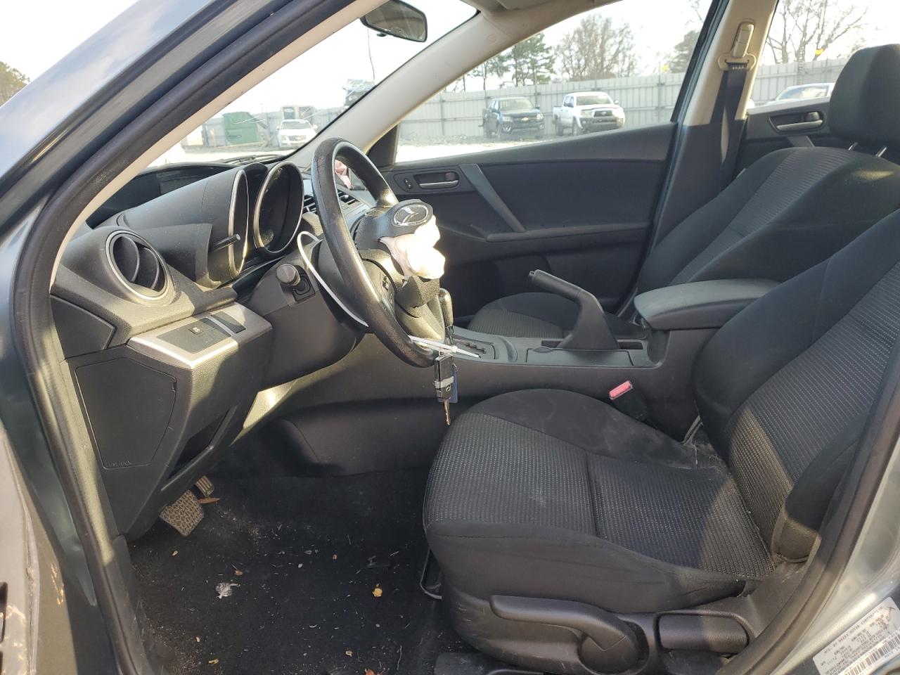 2013 Mazda 3 - Image 7