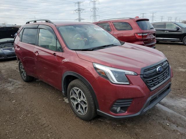  SUBARU FORESTER 2022 Czerwony