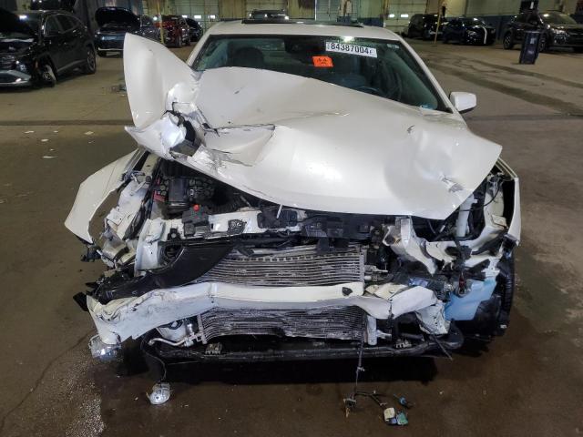  CHEVROLET MALIBU 2014 Белы