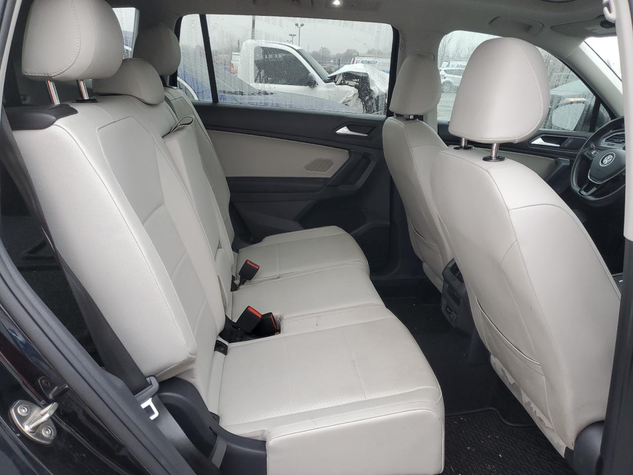 2019 Volkswagen Tiguan - Image 11