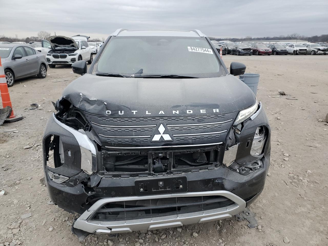 2024 Mitsubishi Outlander - Image 5