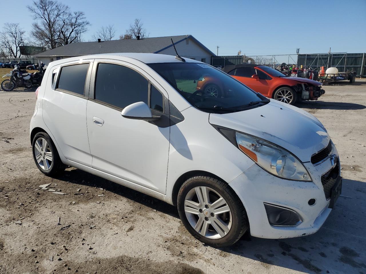 VIN KL8CB6S94EC505561 2014 CHEVROLET SPARK no.4