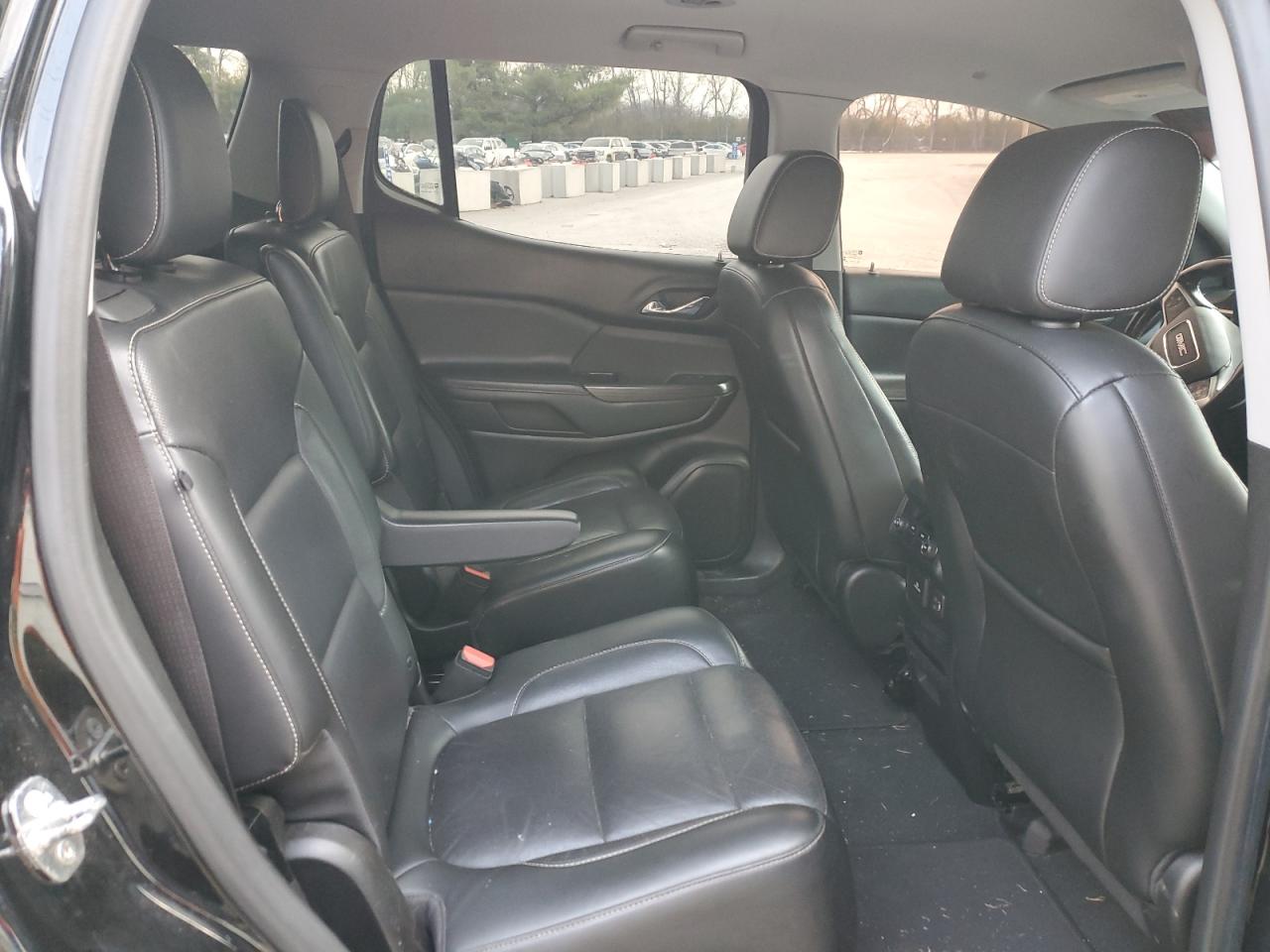 2018 GMC Acadia - Image 11