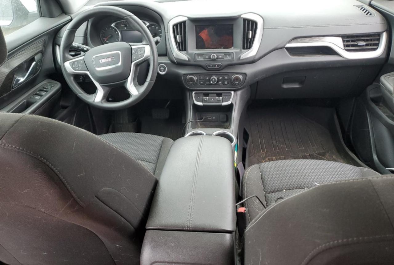 2022 GMC Terrain - Image 8