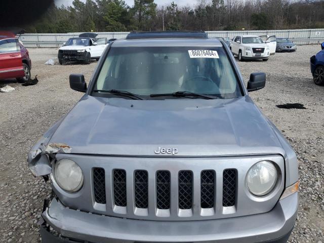  JEEP PATRIOT 2016 Srebrny
