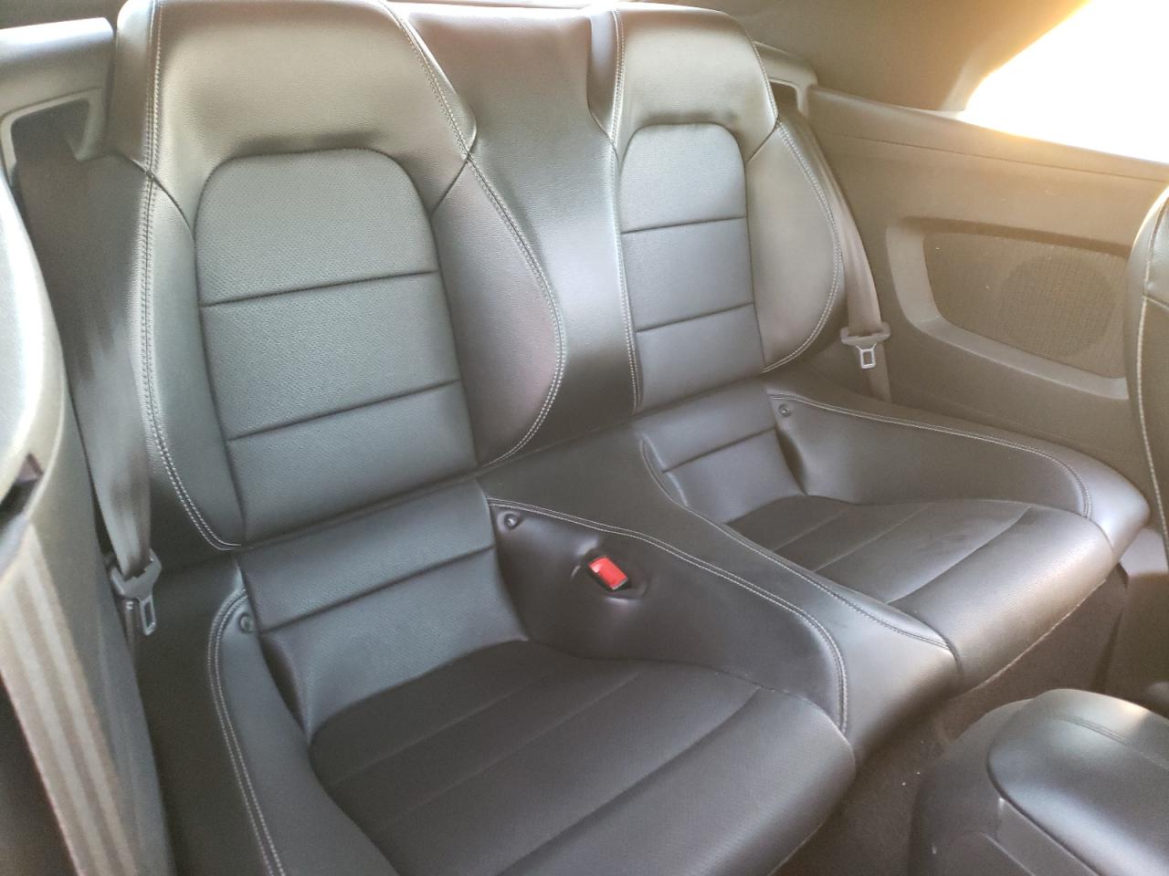 2019 Ford Mustang - Image 10
