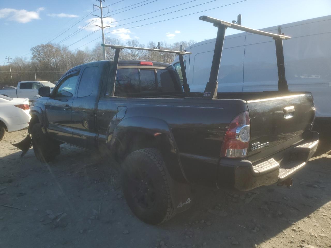 2015 Toyota Tacoma - Image 2