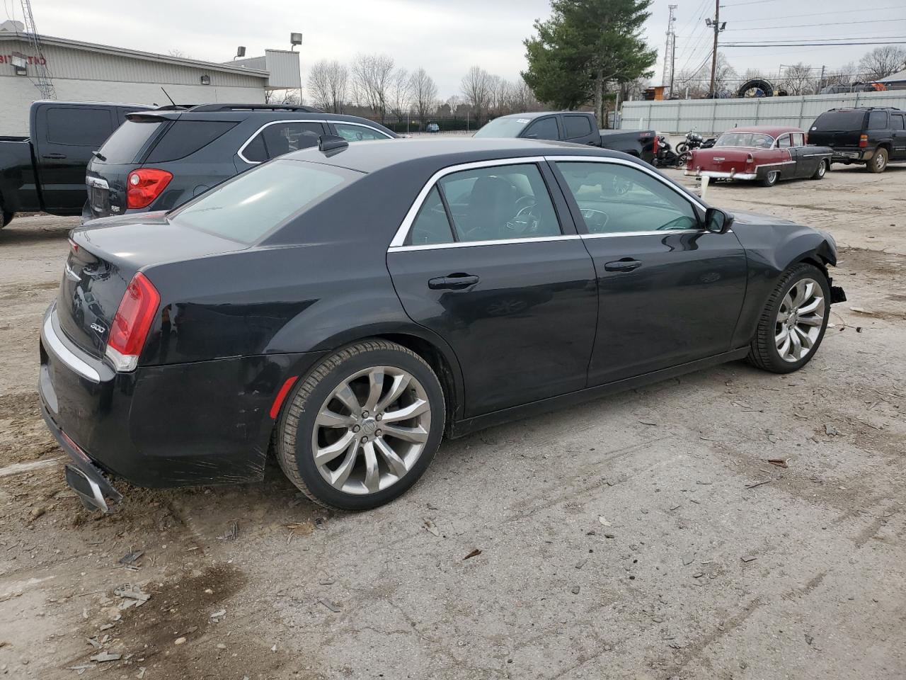 2017 Chrysler 300 - Image 3