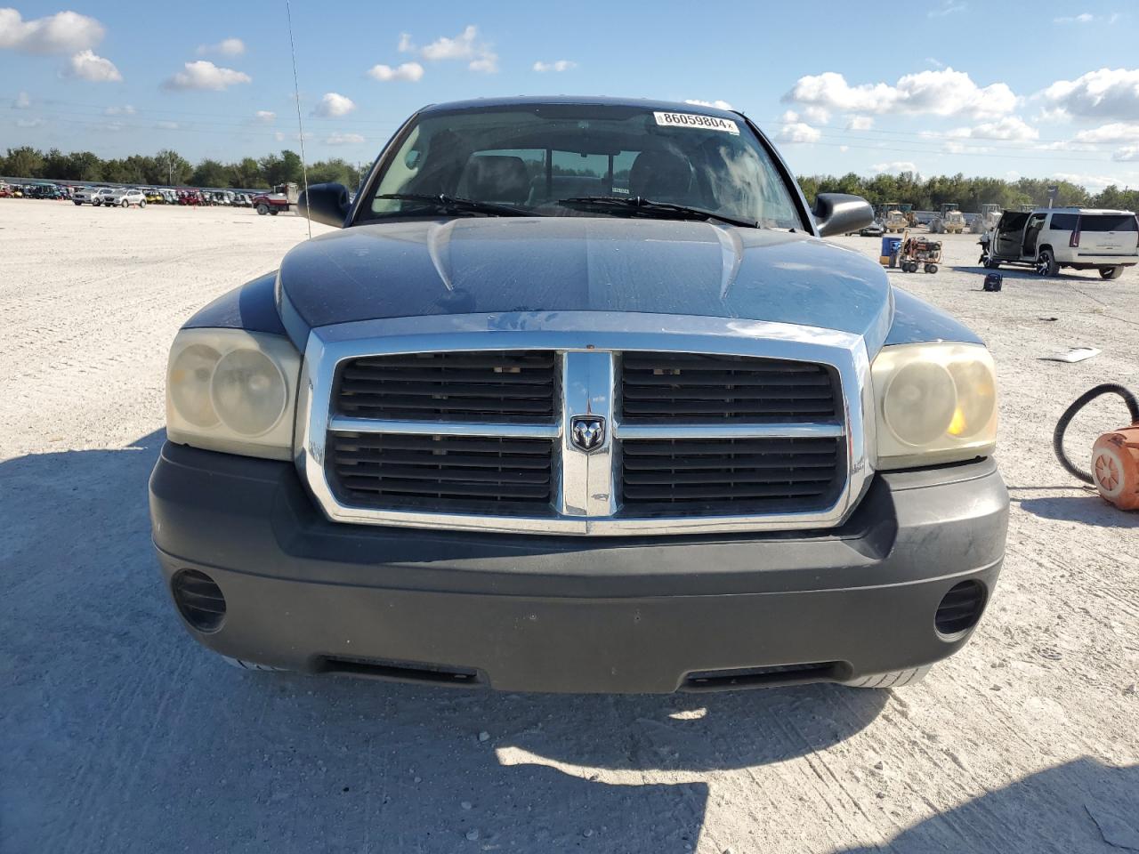 2006 Dodge Dakota - Image 5