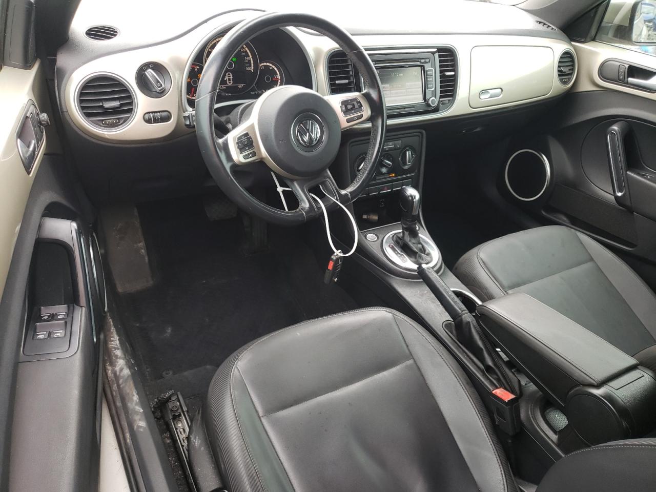 2013 Volkswagen Beetle - Image 8