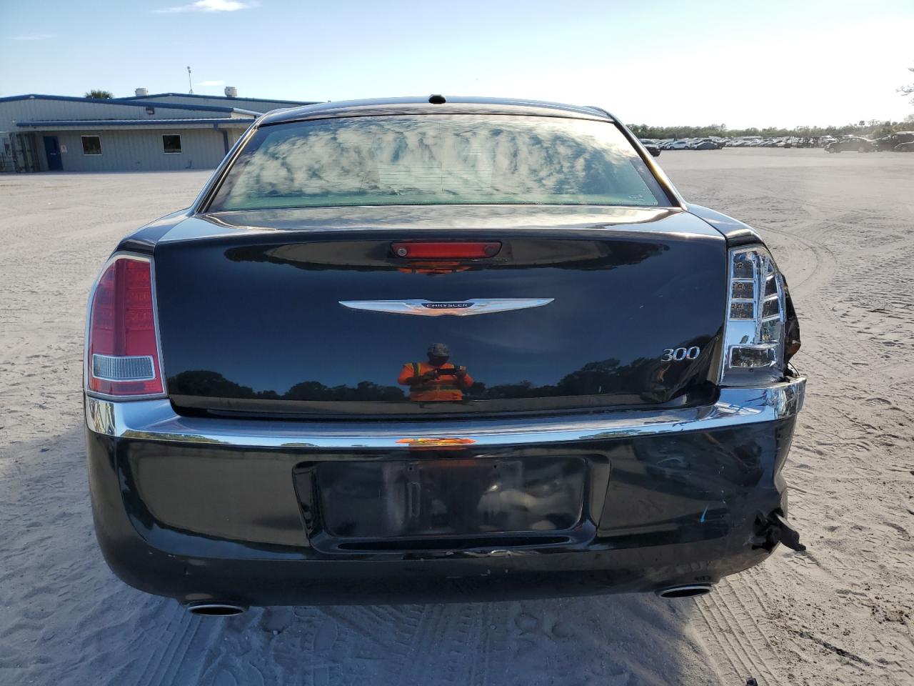 2012 Chrysler 300 - Image 6