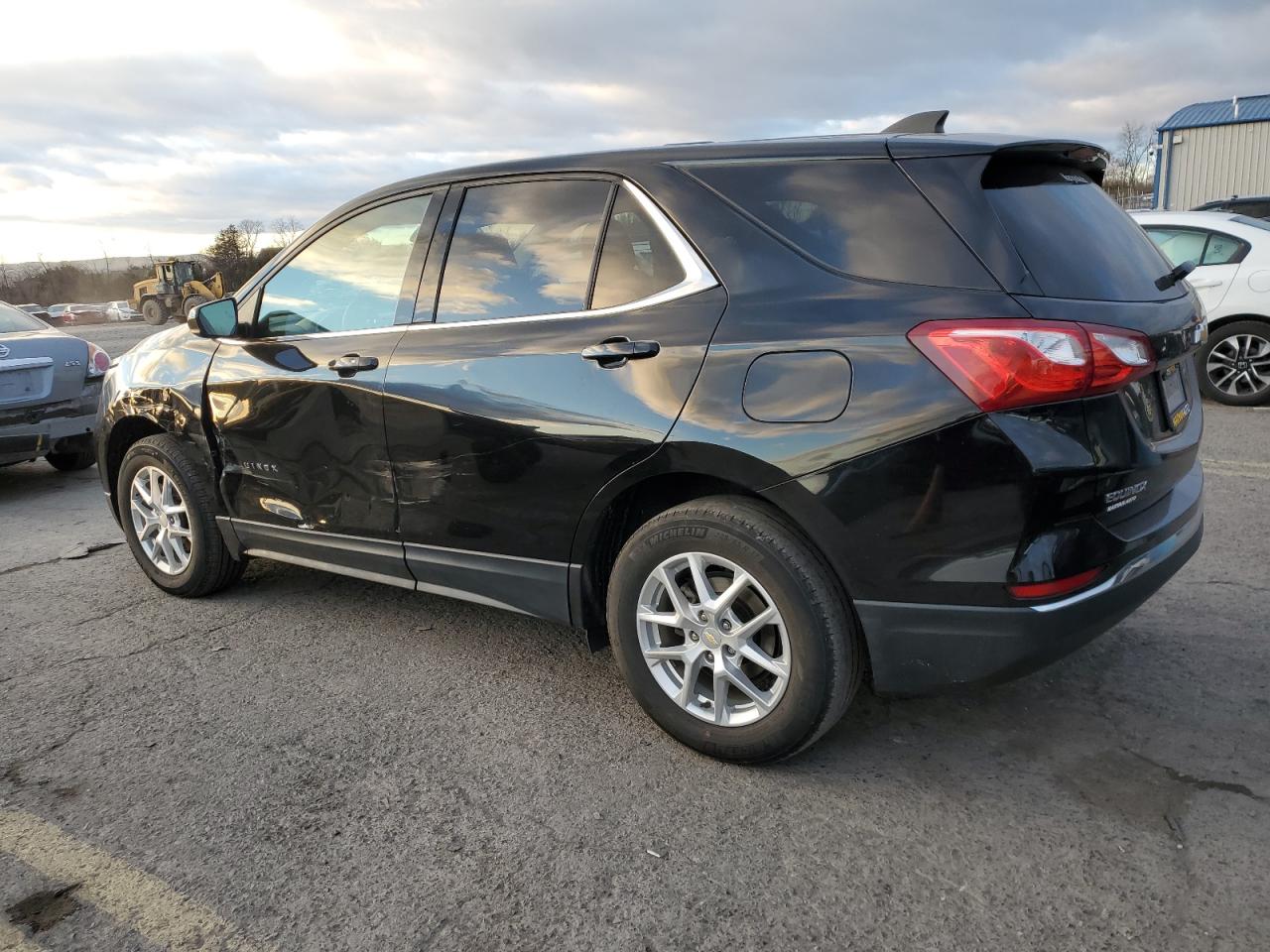 2019 Chevrolet Equinox - Image 2