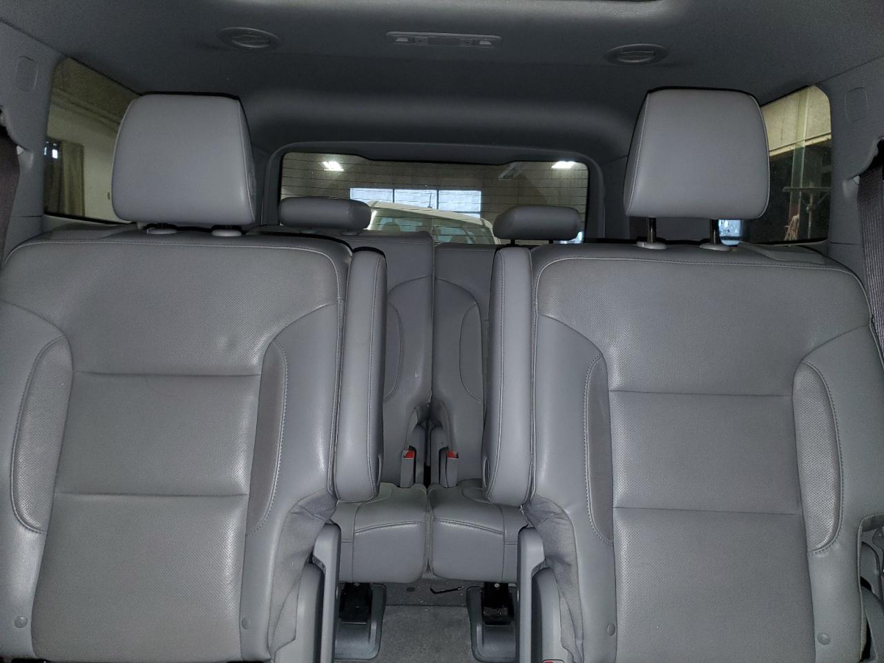 2017 GMC Acadia - Image 10