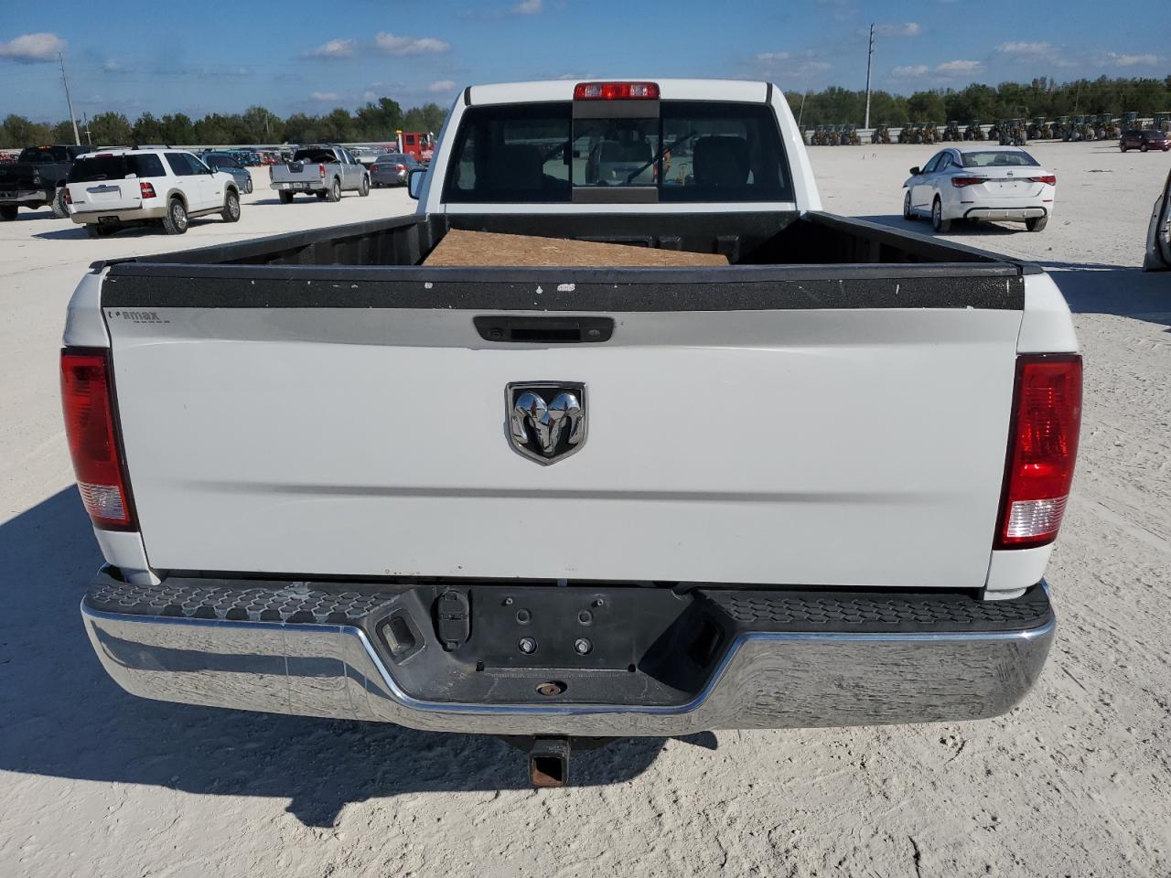 2018 Ram 1500 St VIN: 3C6JR6DT1JG177954 Lot: 85703974