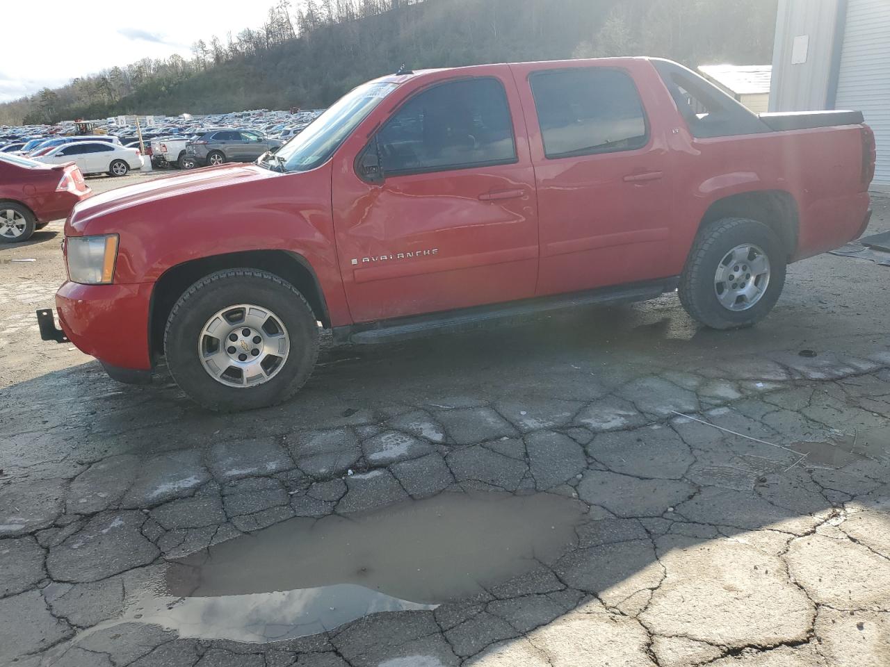 2008 Chevrolet Avalanche C1500 იყიდება Hurricane-ში, WV - Side
