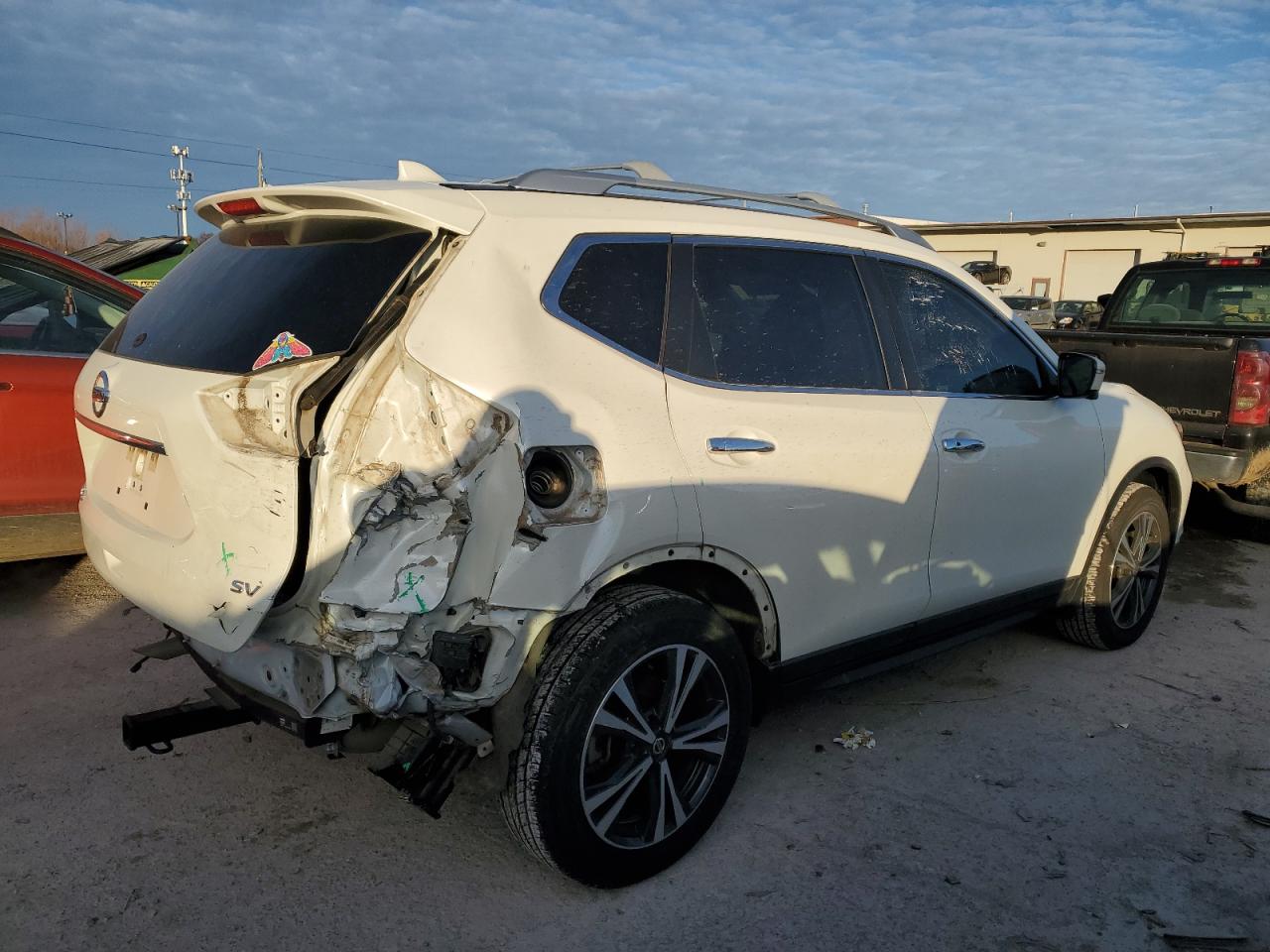 2019 Nissan Rogue - Image 3
