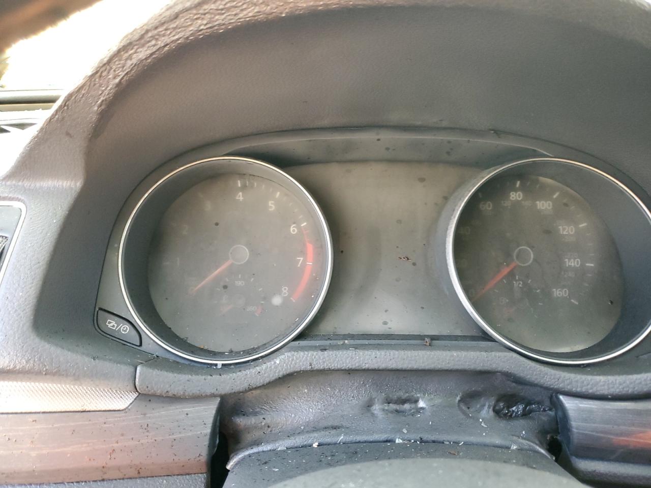 2017 Volkswagen Passat - Image 9