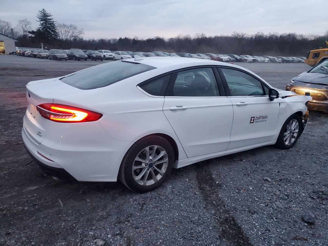 2020 Ford Fusion - Image 3