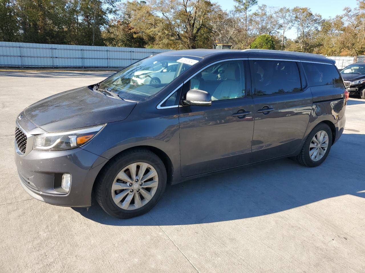 2016 Kia Sedona - Image 1