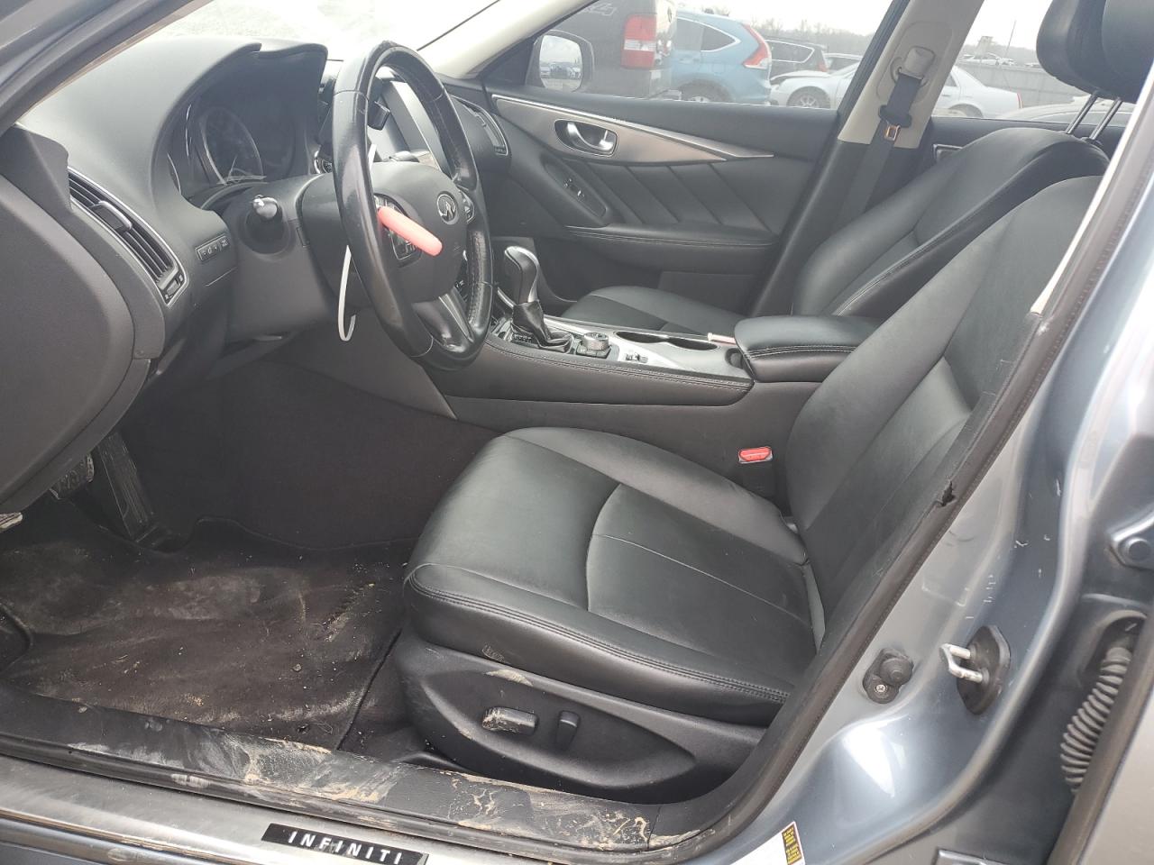 2015 Infiniti Q50 - Image 7