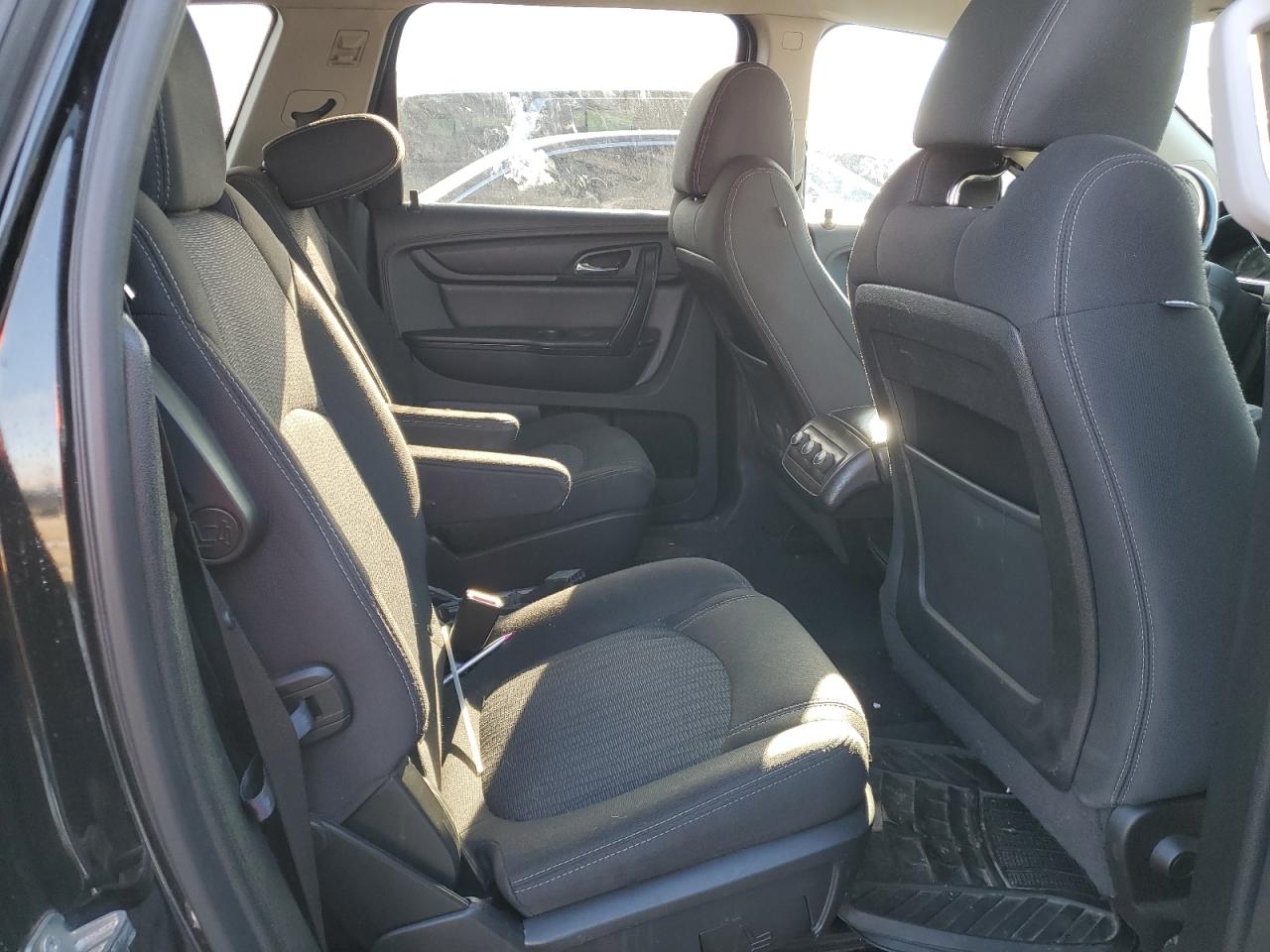 2017 Chevrolet Traverse - Image 10