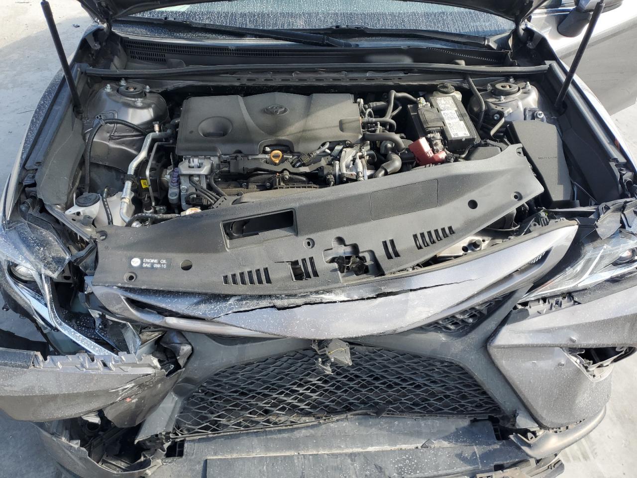 2020 Toyota Camry - Image 13