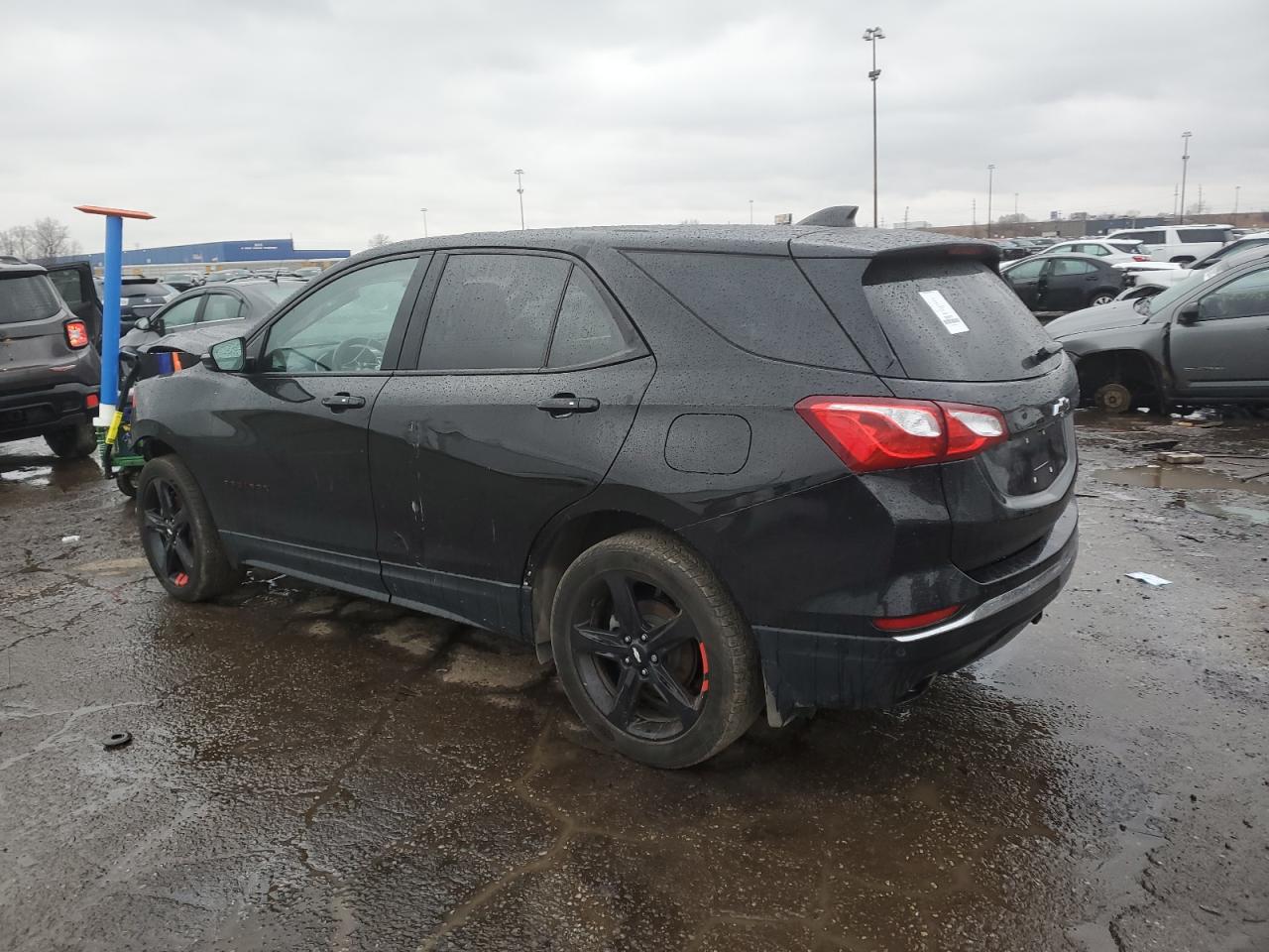 2GNAXVEX1K6166208 2019 CHEVROLET EQUINOX - Image 2