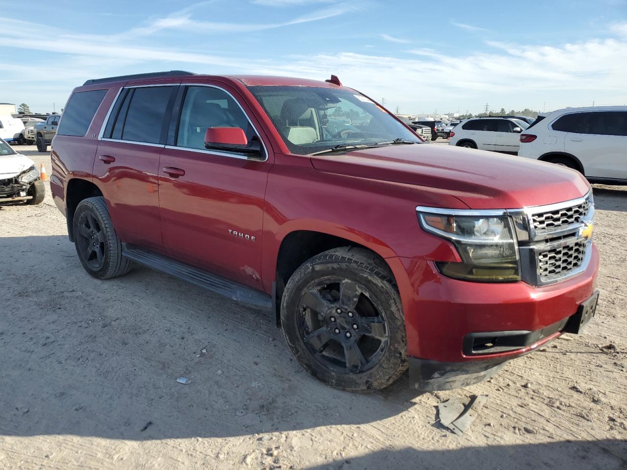 VIN 1GNSCBKC9FR607769 2015 CHEVROLET TAHOE no.4