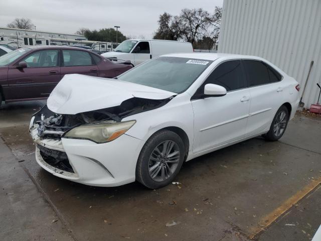  TOYOTA CAMRY 2016 Biały