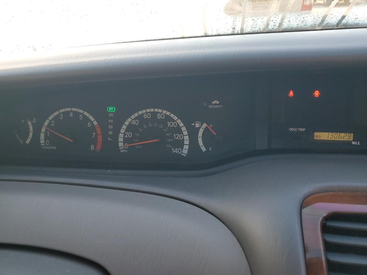 2002 Toyota Avalon - Image 9