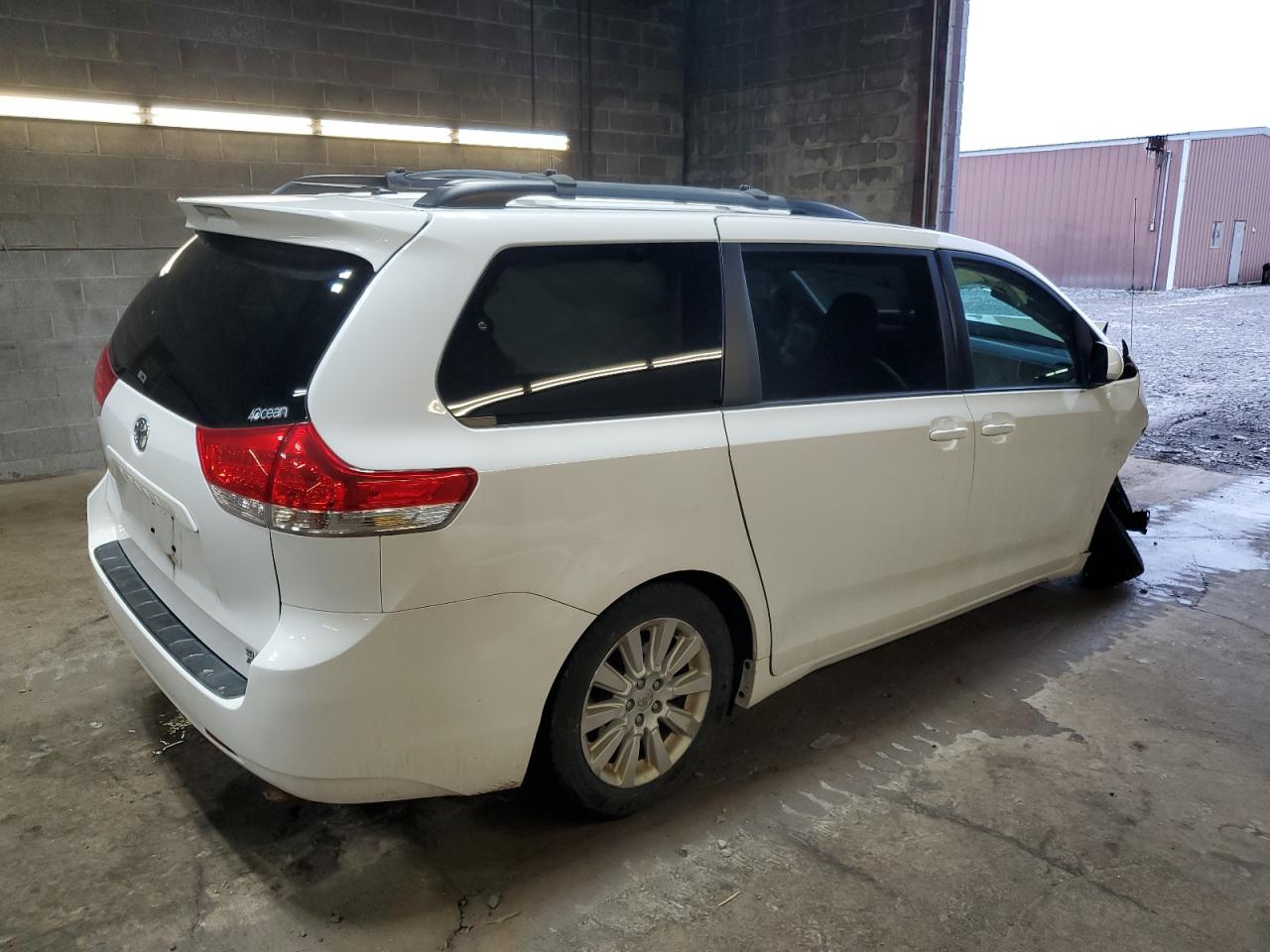 VIN 5TDDK3DC6DS065908 2013 TOYOTA All Models no.3