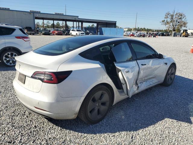  TESLA MODEL 3 2021 Белы