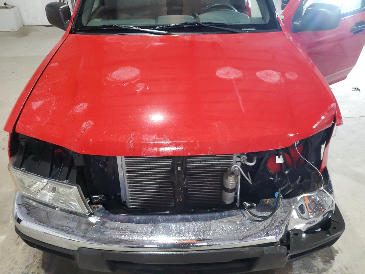 2004 Chevrolet Colorado - Image 11