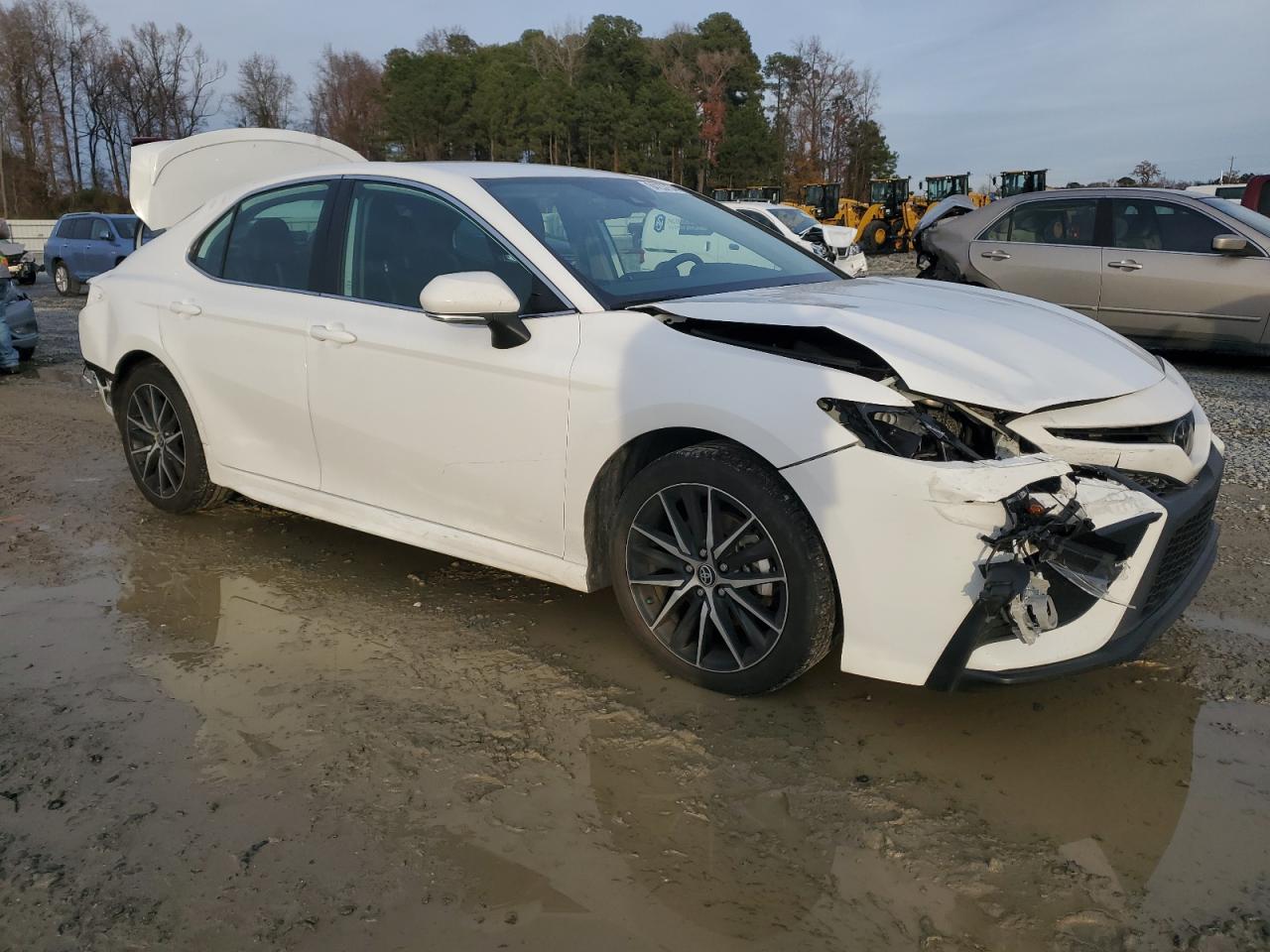 2023 Toyota Camry - Image 4