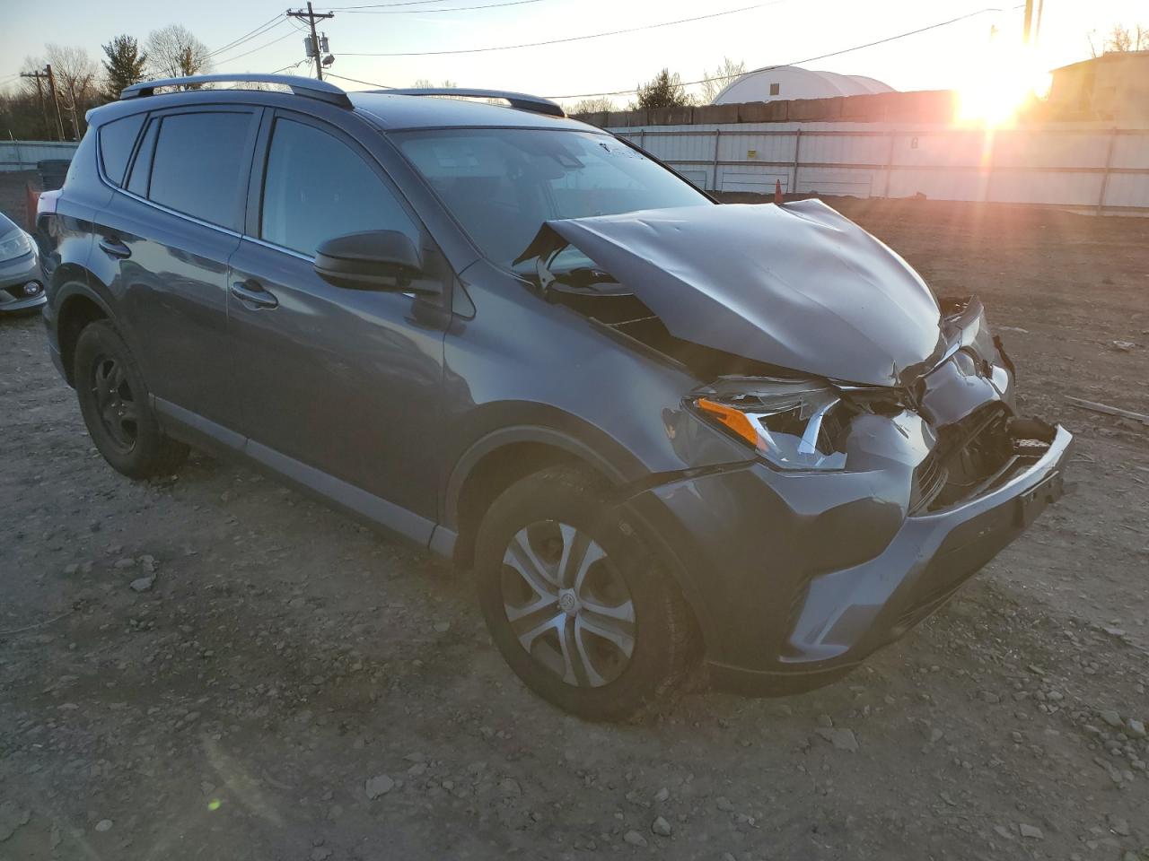 VIN 2T3BFREV6HW550892 2017 TOYOTA RAV4 no.4