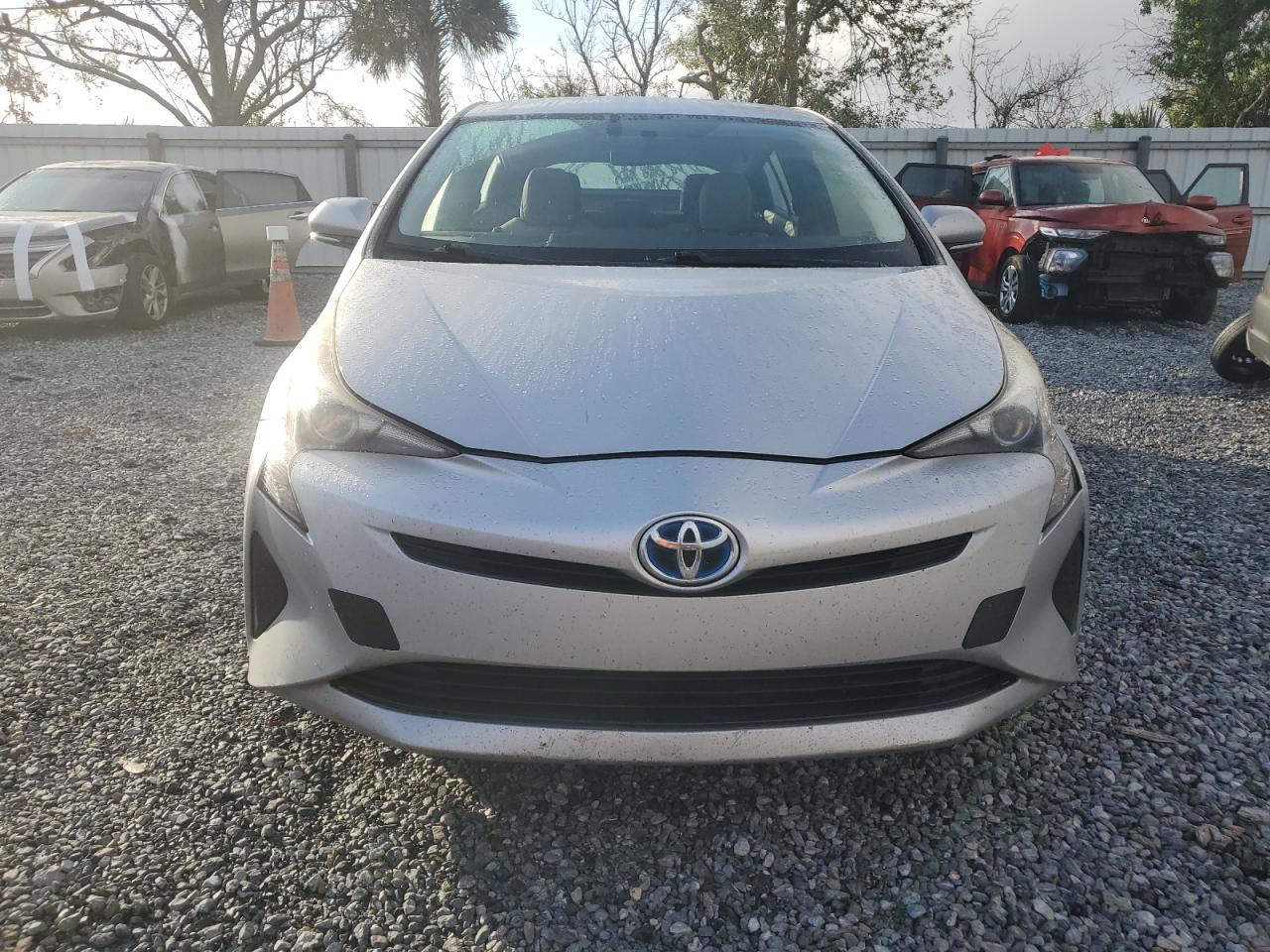 VIN JTDKARFU1G3515747 2016 TOYOTA PRIUS no.5