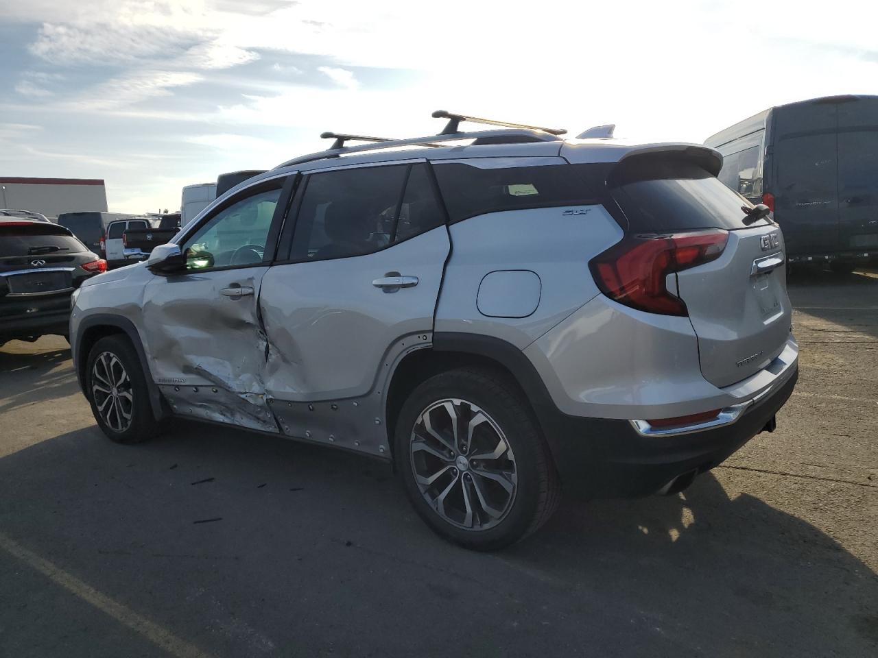 2019 GMC Terrain - Image 2