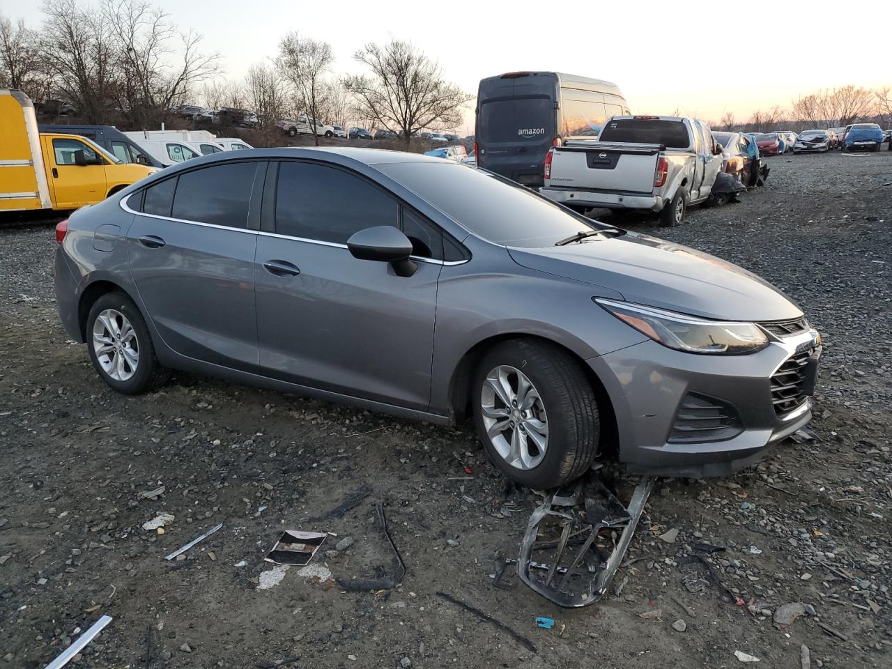 VIN 1G1BE5SM3K7135645 2019 CHEVROLET CRUZE no.4